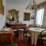 לינה וארוחת בוקר La Terrazza Dei Miracoli *