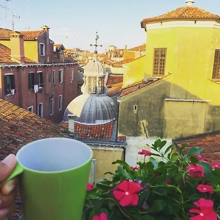 Panzió La Terrazza Dei Miracoli *