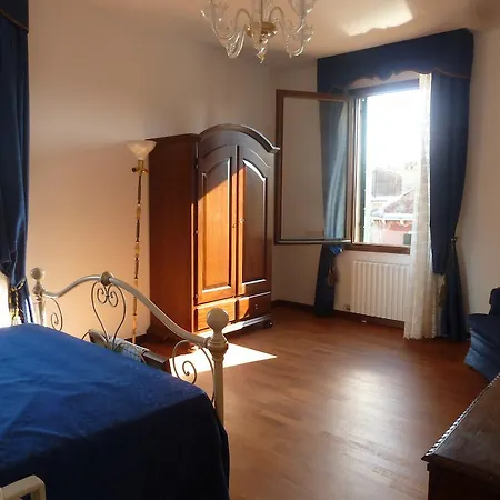 Oda ve Kahvaltı La Terrazza Dei Miracoli