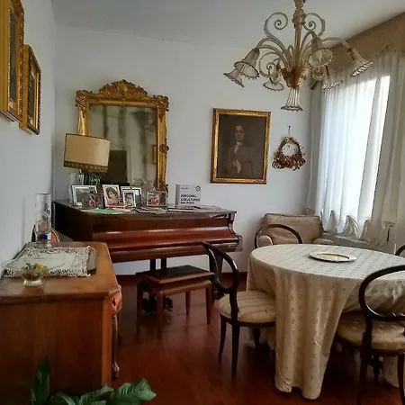 Oda ve Kahvaltı La Terrazza Dei Miracoli *