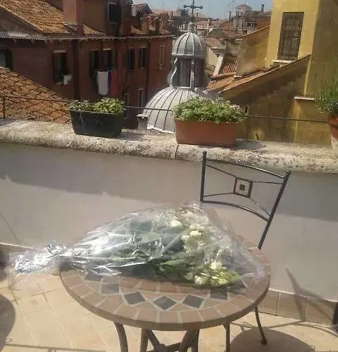 Panzió La Terrazza Dei Miracoli *