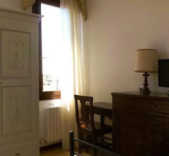 라 테라자 데이 미라콜리 B&B *